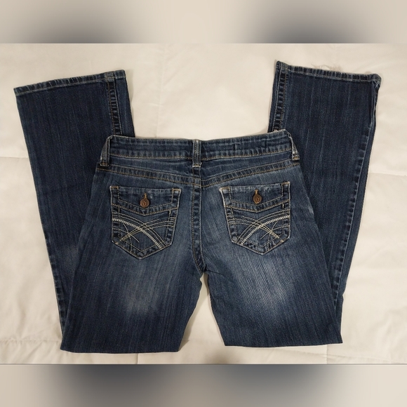 Decree Jeans - Picture 2 of 6